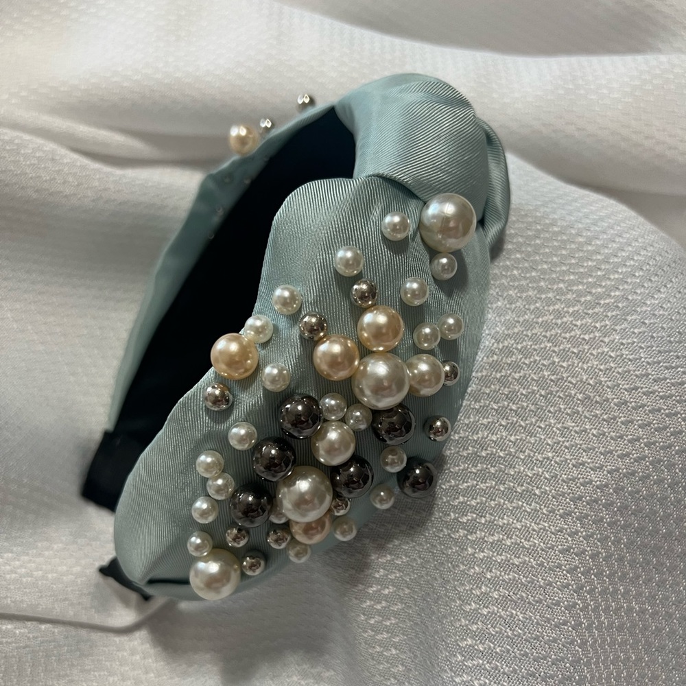 Headband w/pearls